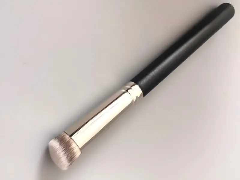 Custom Concealer Brush