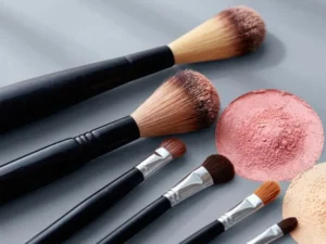 Low MOQ custom makeup brush manufacturer