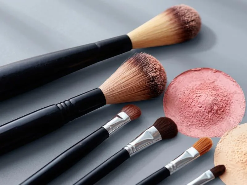 Low MOQ custom makeup brush manufacturer